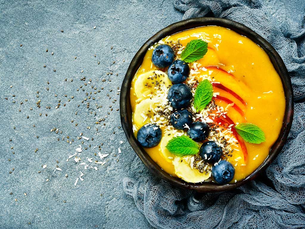 Tropische Droom: De Ultieme Mango Smoothie Bowl voor een Zonnige Start!
